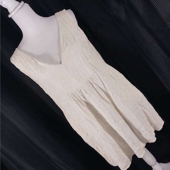 VERSONA! CREAM LINEN BLEND BOTANICAL EMBROIDERED BACK TIE SUN DRESS! SZ L - Picture 10 of 10